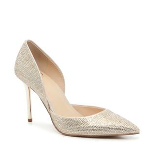 JLO Light Hold Mabrey Pump Size 9